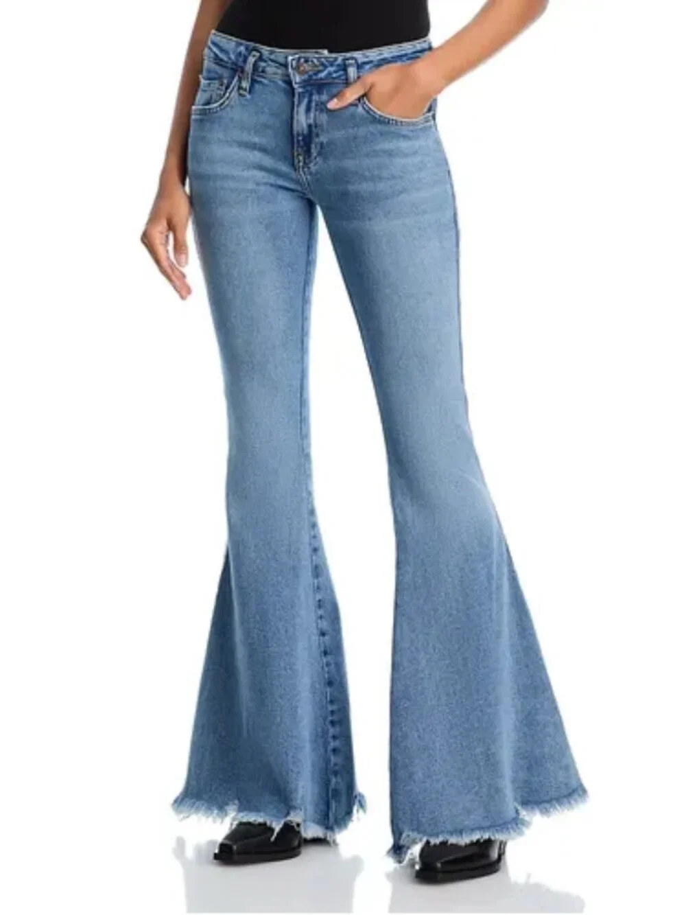 Free People We The Free Emre Flare Jeans Blue Size 24 NWOT